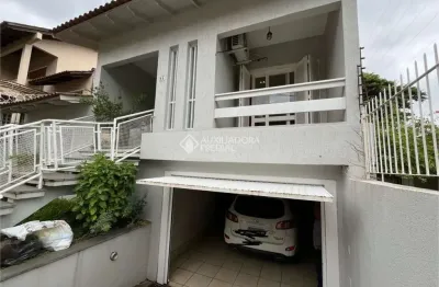Casa com 3 quartos à venda na euclides da cunha, 96, centro, canoas, 245 m2 por r$ 1.390.000