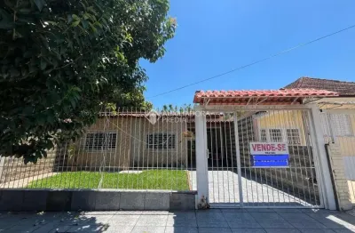 Casa com 2 quartos à venda na rua pero vaz de caminha, 459, nossa senhora das graças, canoas, 120 m2 por r$ 426.000