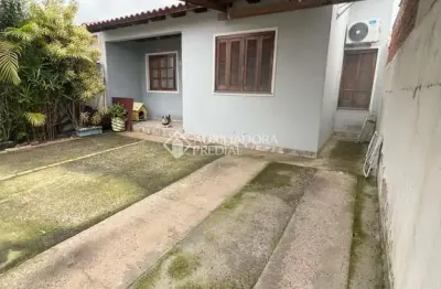 Casa com 3 quartos à venda na rua nebraska, 64, mato grande, canoas, 70 m2 por r$ 410.000