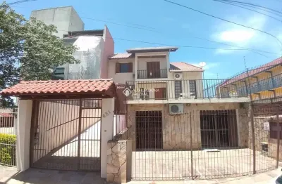 Casa com 3 quartos à venda na rua uruguai, 861, são josé, canoas, 168 m2 por r$ 690.000
