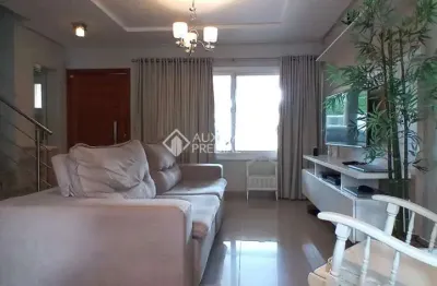Casa com 3 quartos à venda na rua ulysses gomes ferreira, 89, estância velha, canoas, 150 m2 por r$ 950.000