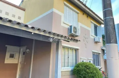 Casa em condomínio fechado com 4 quartos à venda na rua brasil, 333, centro, canoas, 90 m2 por r$ 475.000
