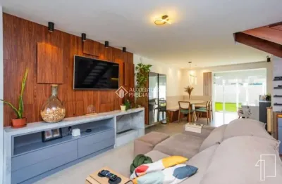 Casa com 3 quartos à venda na rua professora delphina ferrari, 240, igara, canoas, 125 m2 por r$ 850.000