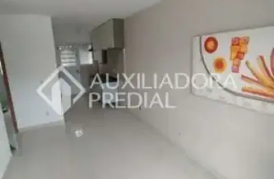Casa em condomínio fechado com 2 quartos para alugar na avenida do nazario, 1200, olaria, canoas, 51 m2 por r$ 1.700
