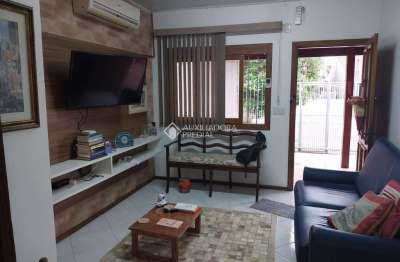 Casa com 3 quartos à venda na Rua Montreal, 155, São José, Canoas, 69 m2 por R$ 466.000