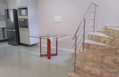 Casa com 3 quartos para alugar na rua josé galvão sarti, 48, estância velha, canoas, 90 m2 por r$ 4.500