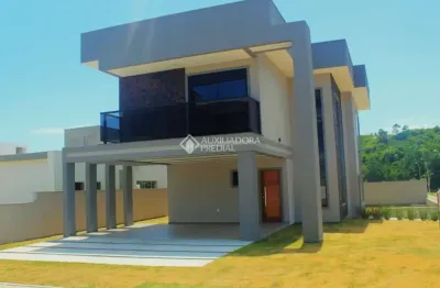 Casa em condomínio fechado com 4 quartos à venda na avenida red park, 42, são joão do rio vermelho, florianópolis, 419 m2 por r$ 1.649.000