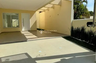 Casa com 3 quartos à venda na servidão do falcão, 100, ingleses do rio vermelho, florianópolis, 143 m2 por r$ 820.000