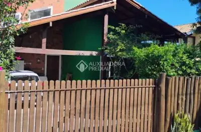 Casa com 4 quartos à venda na estrela da manhã, 61, rio tavares, florianópolis, 207 m2 por r$ 1.650.000