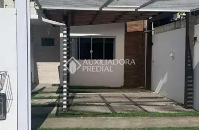 Casa com 2 quartos à venda na servidão joesi guimarães da silva, 1170, são joão do rio vermelho, florianópolis, 85 m2 por r$ 421.000