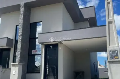 Casa com 3 quartos à venda na rua pedro fernandes, 821, carianos, florianópolis, 131 m2 por r$ 978.948