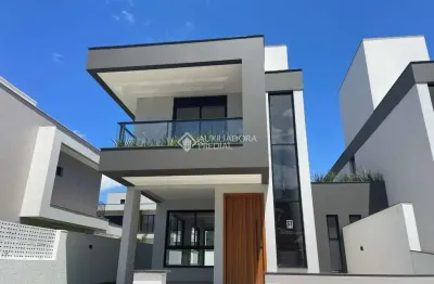 Casa com 3 quartos à venda na rodovia doutor antônio luiz moura gonzaga, 3157, rio tavares, florianópolis, 197 m2 por r$ 1.890.000