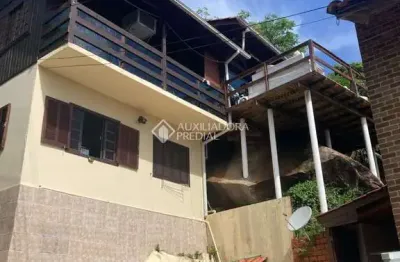 Casa com 3 quartos à venda na malvina silva, 58, ribeirão da ilha, florianópolis, 250 m2 por r$ 650.000