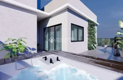 Cobertura com 1 quarto à venda na servidão luciano torquato vigânico, 167, campeche, florianópolis, 60 m2 por r$ 1.597.000