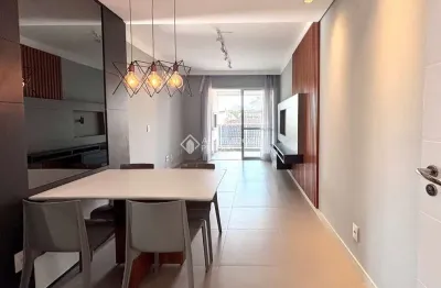 Apartamento com 2 quartos à venda na rua nivaldo dias, 45, campeche, florianópolis, 75 m2 por r$ 1.580.000