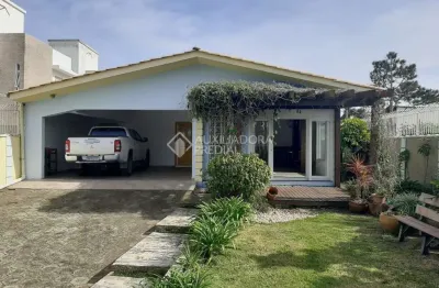 Casa com 3 quartos à venda na rua manoel pedro vieira, 569, morro das pedras, florianópolis, 167 m2 por r$ 2.330.000
