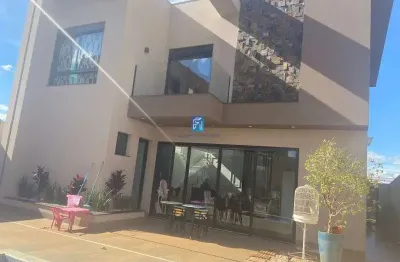 Casa sobrado vila do golf com 4 dorm cond quinta dos ventos
