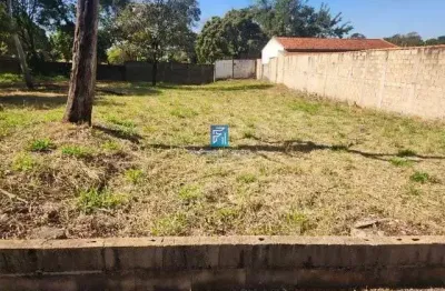 Terreno a venda com 1000 m² no condomínio portal dos ipês