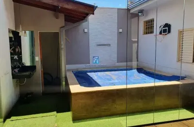 Linda casa no parque dos lagos 3 dormitórios com armários, sendo 1 suíte com
