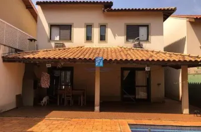 Casa a venda com 3 dormitórios sendo 1 suíte no condomínio v