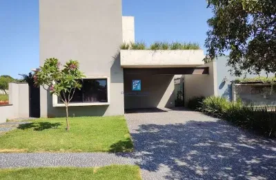 Sobrado a venda com 3 dormitórios sendo 1 suíte no condomíni