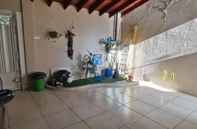 Casa à venda com 2 dormitórios sendo 1 suíte no jd divatarlá nomcplexo ribeirão