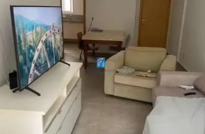Lindo apartamento centro com 84 m², 3 dormitórios sendo 1 su