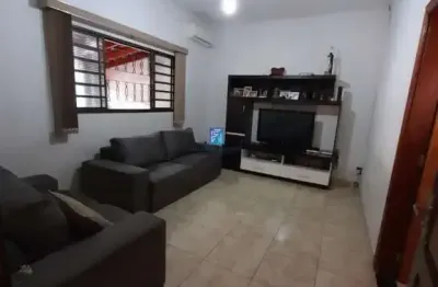Casa a venda com 3 dormitórios sendo 1 suíte próximo do barão de mauá