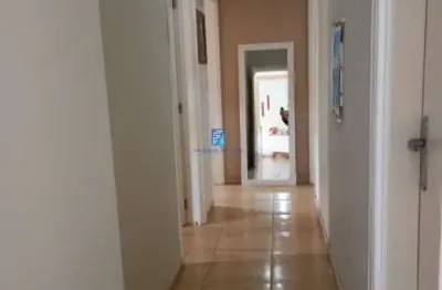 Apartamento térreo a venda com 3 dormitórios sendo 1 suíte no pq bandeirantes