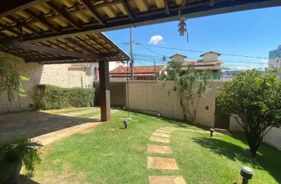 Casa com 4 quartos à venda no Álvaro Camargos, Belo Horizonte 