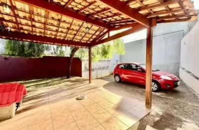 Casa com 3 quartos à venda no Trevo, Belo Horizonte 