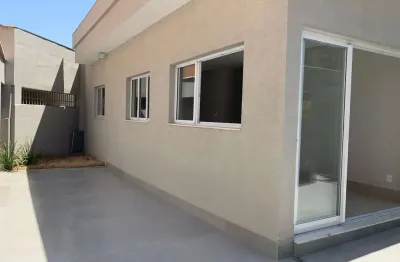 Casa com 3 quartos para alugar na Glória, Belo Horizonte 