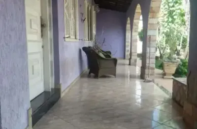 Casa com 4 quartos para alugar no Fonte Grande, Contagem 