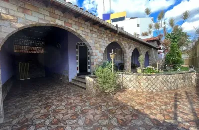 Casa com 4 quartos à venda no Fonte Grande, Contagem 
