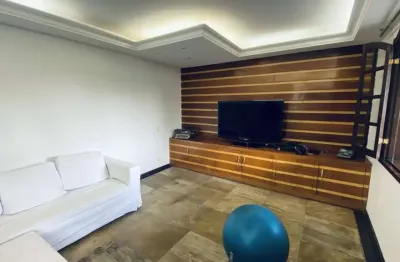 Casa com 4 quartos para alugar em São Luiz, Belo Horizonte 