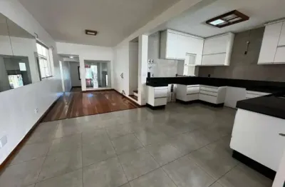 Casa com 4 quartos para alugar no Castelo, Belo Horizonte 