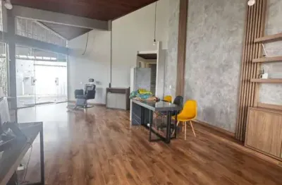 Casa com 3 quartos para alugar na Santa Amélia, Belo Horizonte 