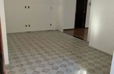 Casa com 2 quartos para alugar na Santa Branca, Belo Horizonte 