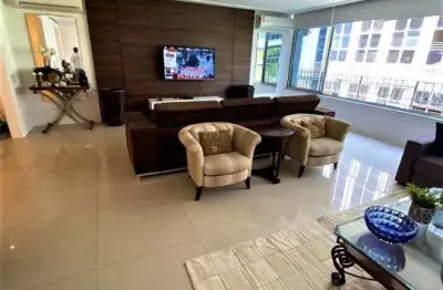Apartamento 3 quartos para vender no leblon quadra da praia