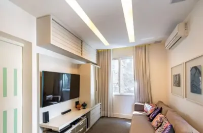 Apartamento reformado à venda na av epitácio pessoa com 3 quartos, 2 banheiros e 100m².