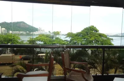 Apartamento de planta circular com 4 quartos, 2 vagas e 240m² à venda na av. borges de medeiros lagoa.