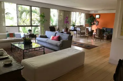 Apartamento de alto padrão com 4 quartos e 275m² à venda no alto leblon.