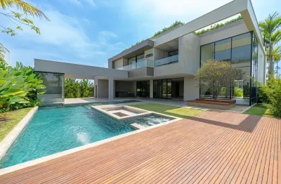 Casa triplex alto luxo à venda no alphaville com 5 suítes e 1200m²