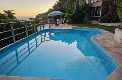 Casa duplex vista mar com 5 quartos e 6 vagas à venda na joatinga