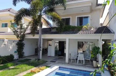 Casa duplex com 4 suítes à venda no riviera del sol