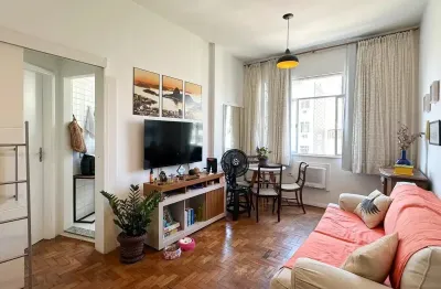 Apartamento quarto e sala com 50m2 para vender em copacabana, quadra da praia, zona sul, rio de janeiro