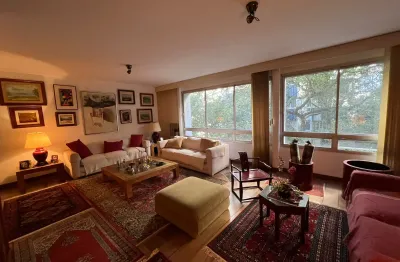 Apartamento com 3 quartos para vender em copacabana, 170m2, 1 suite, 2 vagas de garagem.