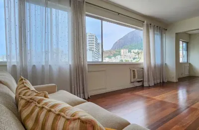 Apartamento com linda vista e com 3 dormitórios à venda no leblon