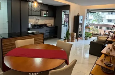 Apartamento reformado com 2 quartos à venda no condomínio via barra