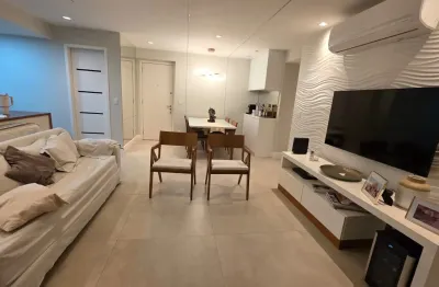 Apartamento reformado com 2 quartos à venda no quartier carioca